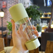 玻璃水杯