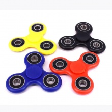 指尖陀螺 hand spinner